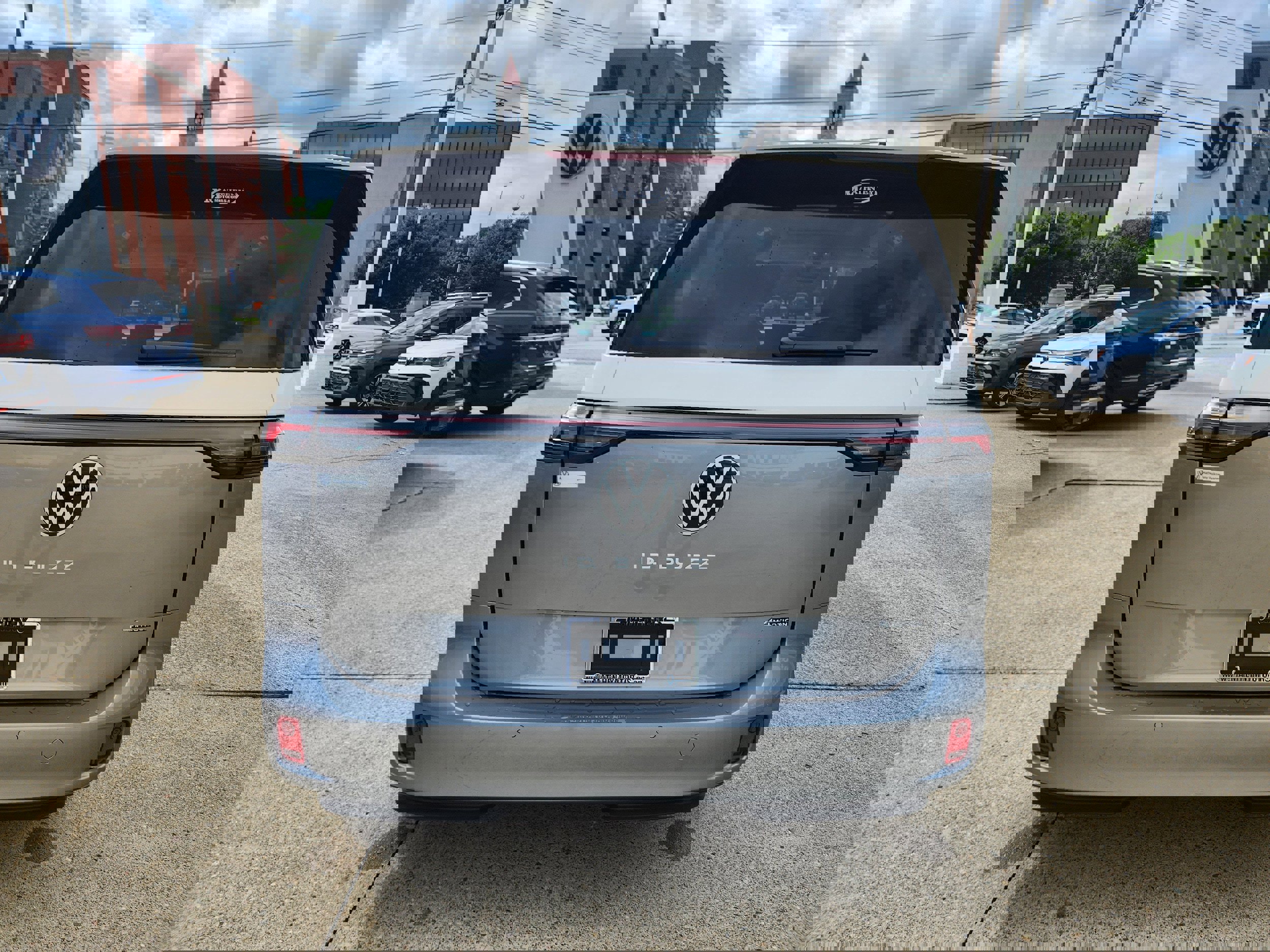 New 2025 Volkswagen ID. Buzz 1st Edition image 4