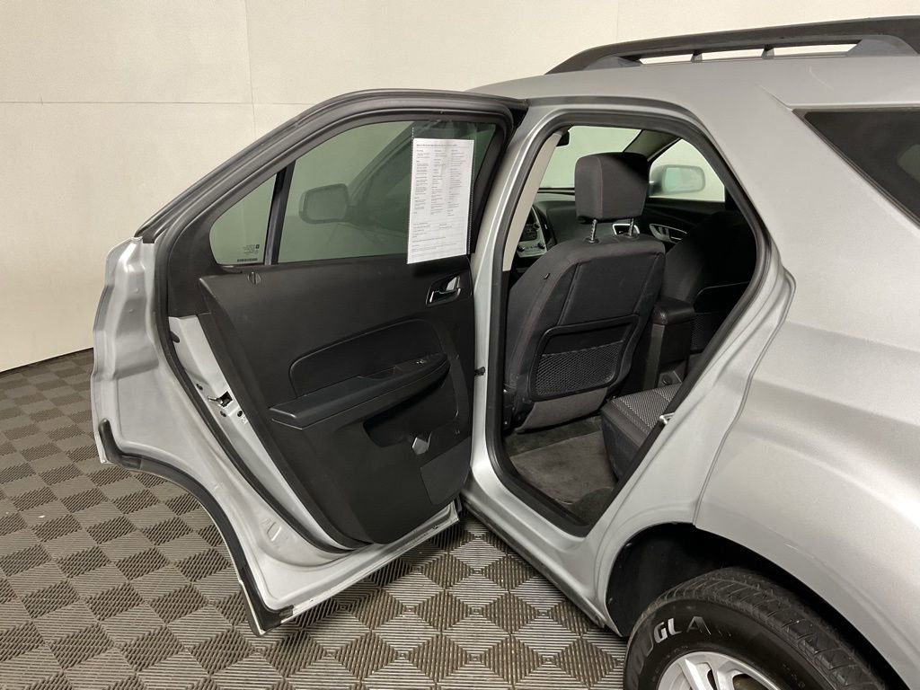 Used 2016 Chevrolet Equinox LT w/ Convenience Package image 29