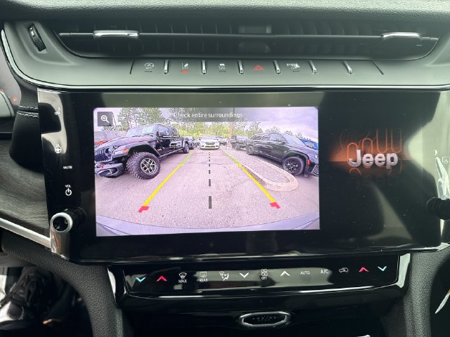 New 2027 Jeep Grand Cherokee Limited AWD/4WD image 24