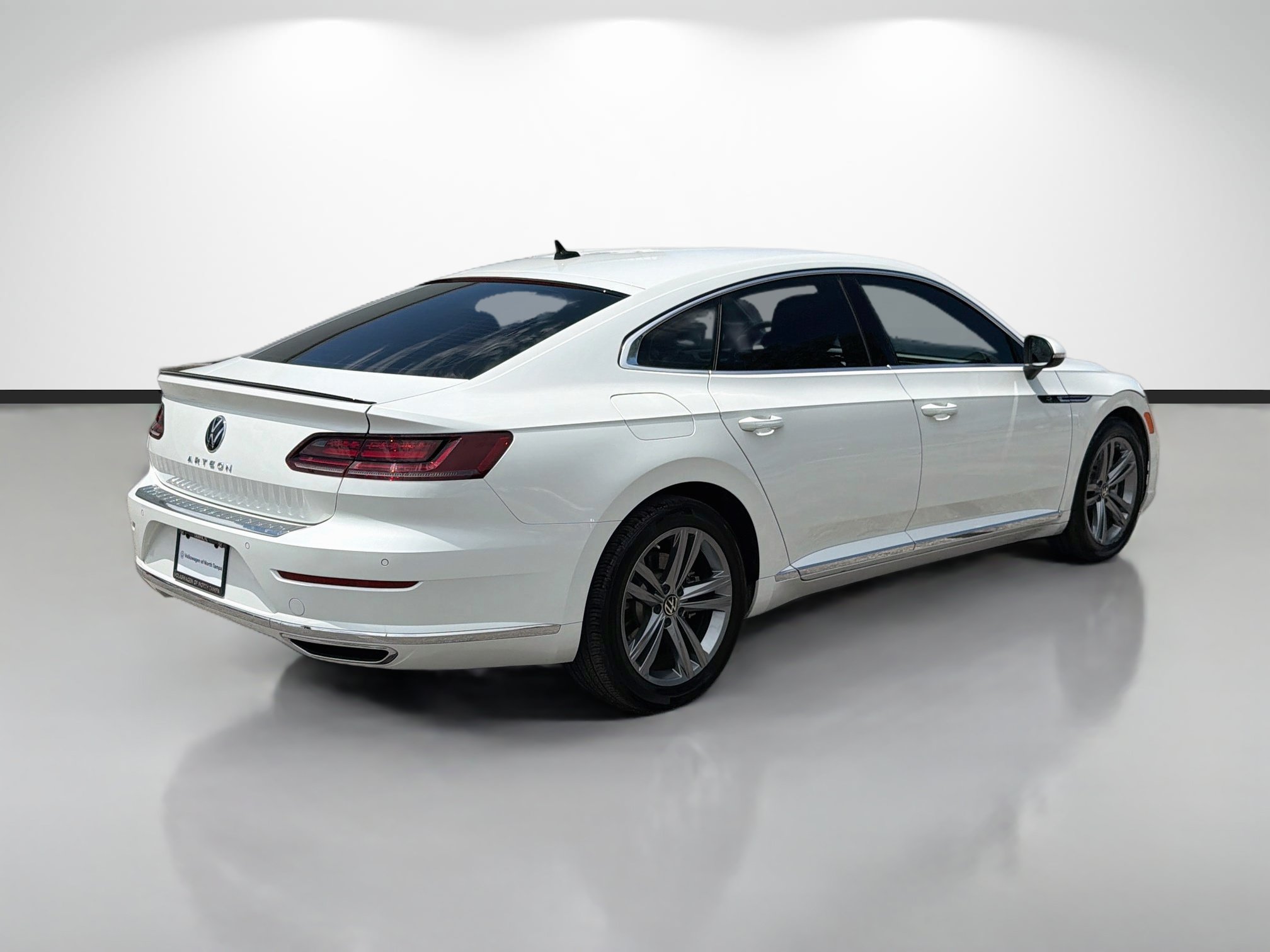 Certified 2023 Volkswagen Arteon SE FWD image 3