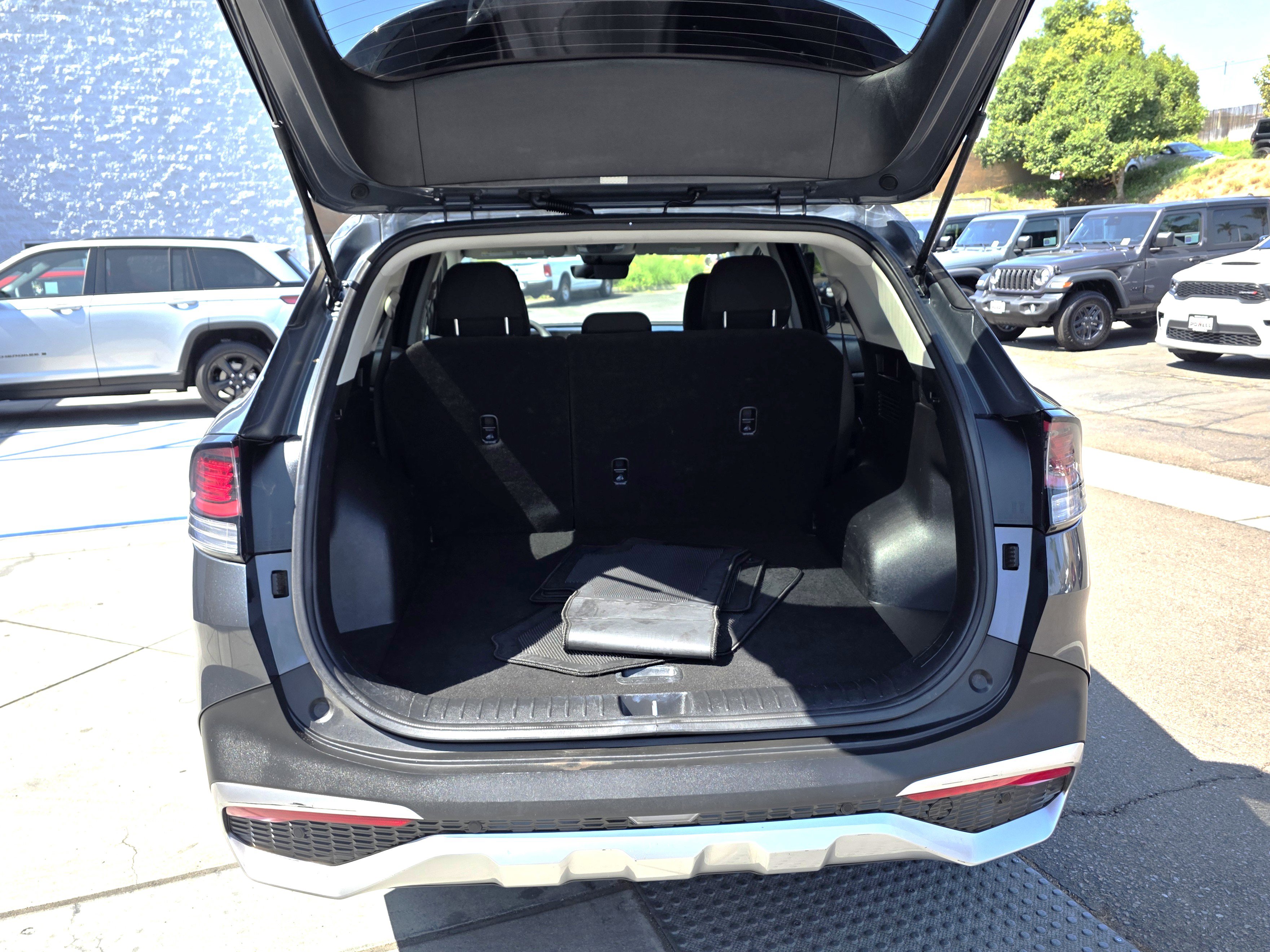 Used 2023 Kia Sportage LX image 22