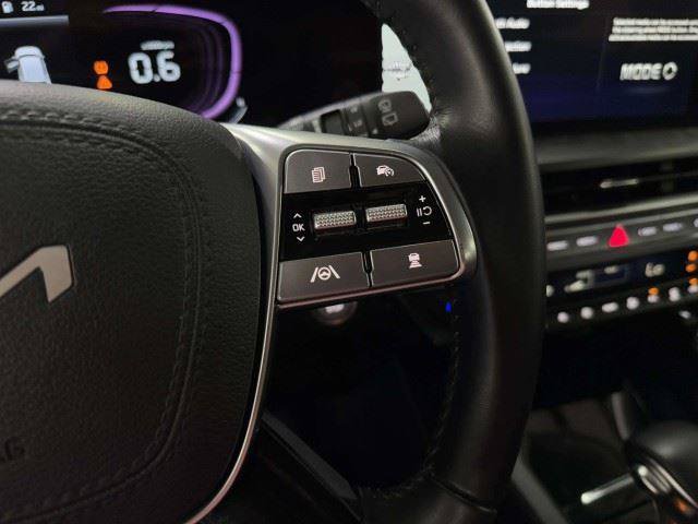 Used 2024 Kia Telluride S FWD image 30