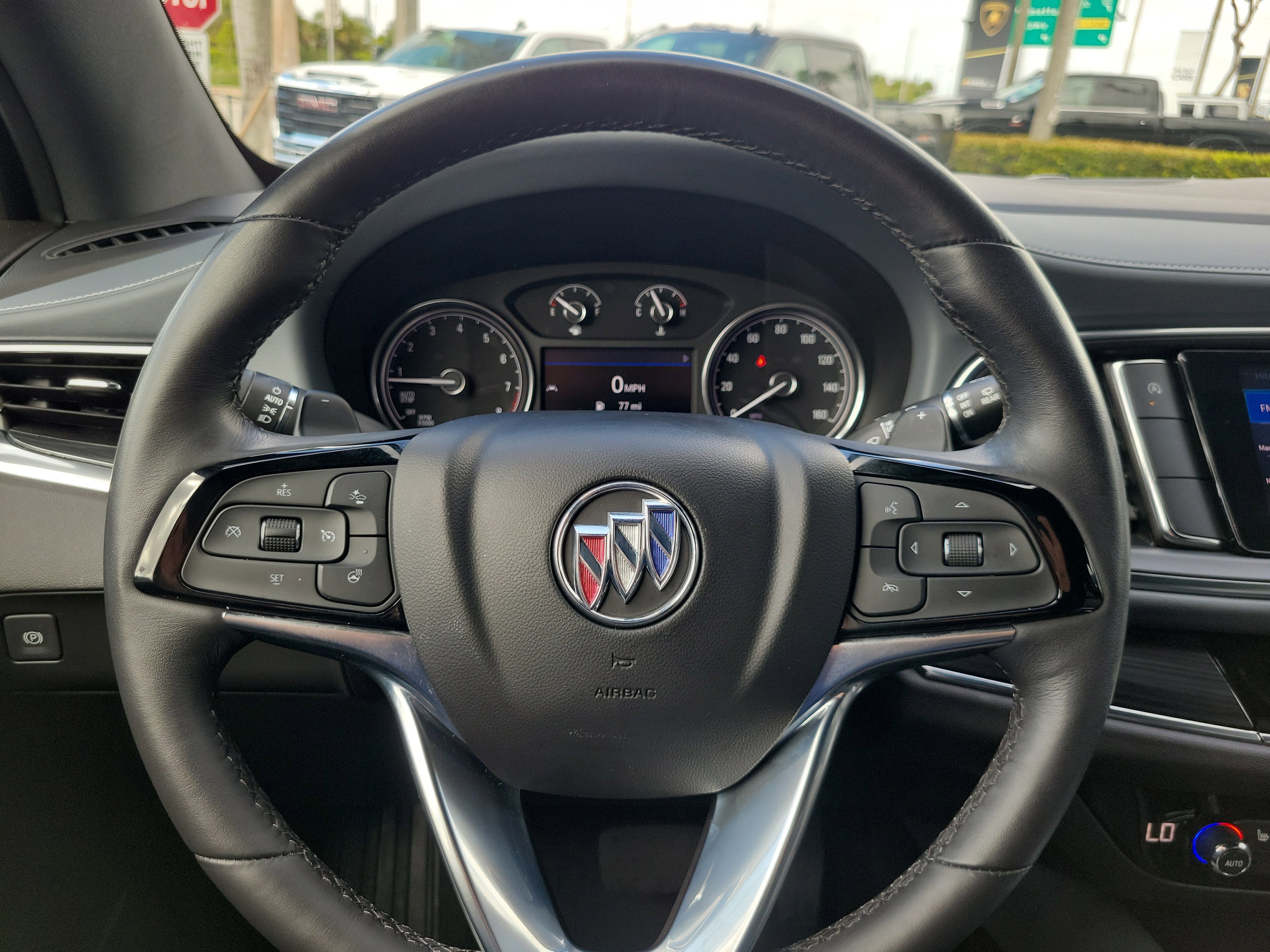 Used 2024 Buick Enclave Essence image 18