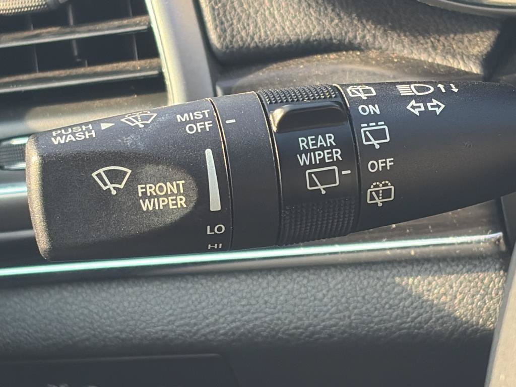 Used 2021 Jeep Grand Cherokee Limited AWD/4WD image 10