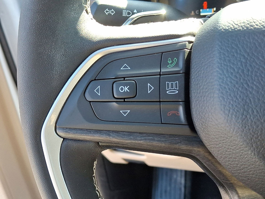 Certified 2024 Jeep Grand Cherokee Limited image 17