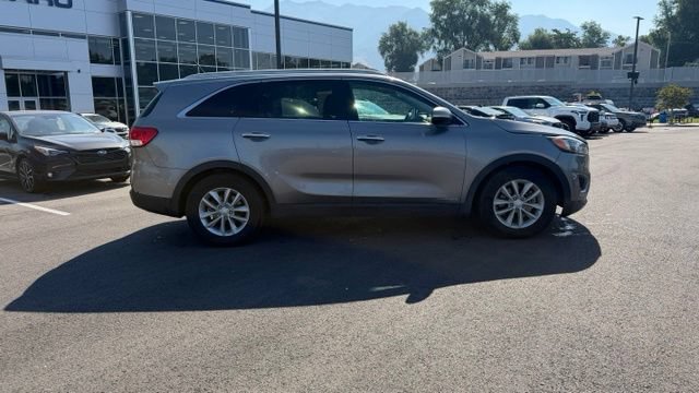 Used 2016 Kia Sorento LX AWD/4WD image 2
