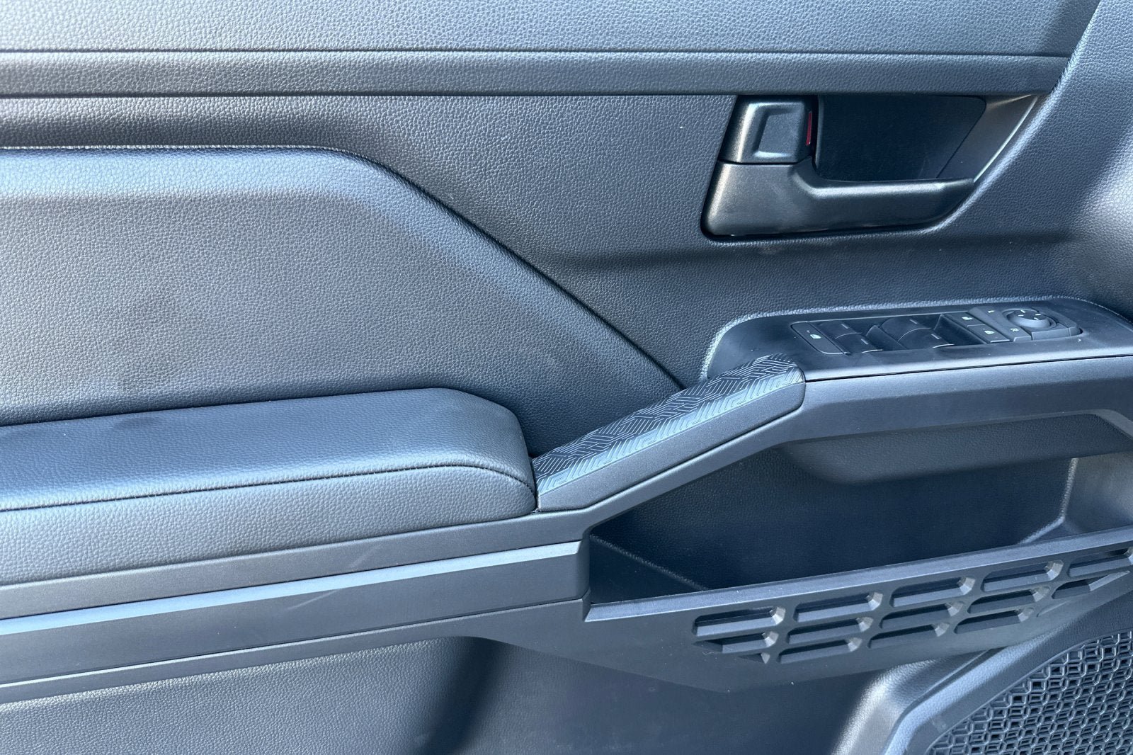 New 2026 Toyota Tacoma SR RWD image 14