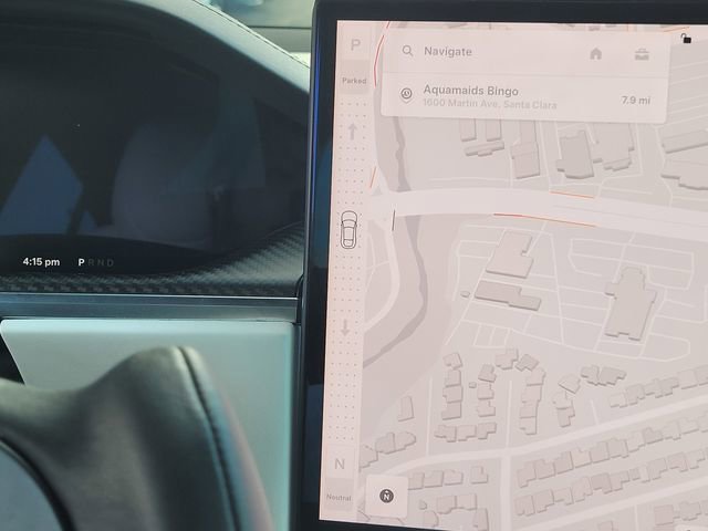 Used 2022 Tesla Model S Plaid image 13