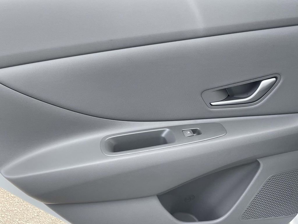 New 2026 Hyundai Elantra Sport FWD image 9