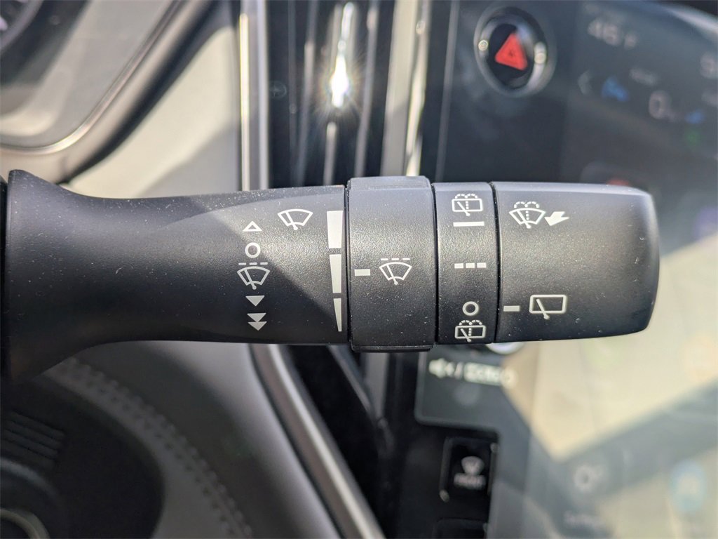 Certified 2025 Subaru Outback Limited w/ Popular Package #2 image 32