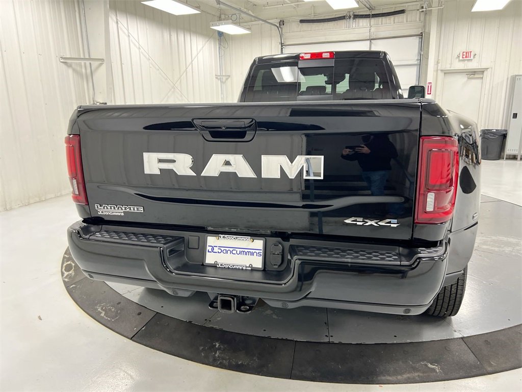 Used 2025 RAM 3500 Laramie image 6