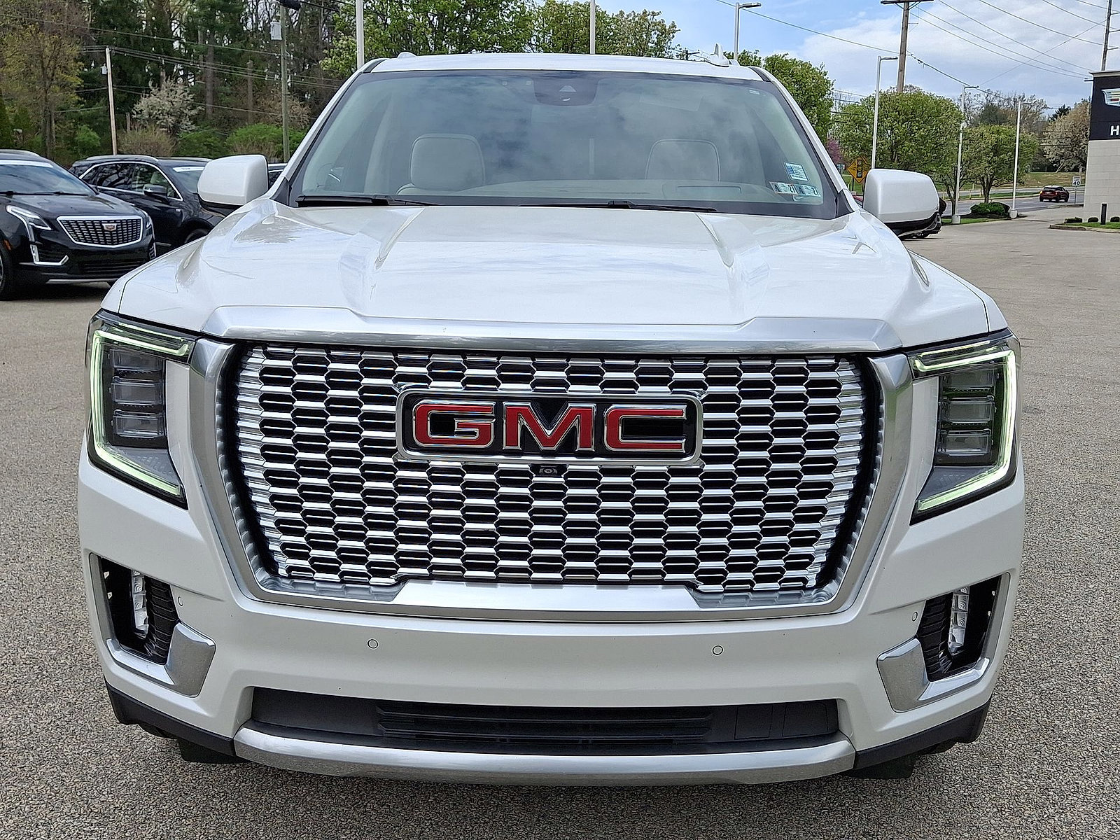 Used 2023 GMC Yukon Denali AWD/4WD image 29