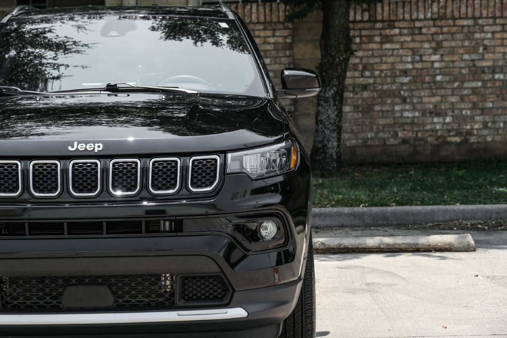 Used 2023 Jeep Compass Limited AWD/4WD image 64