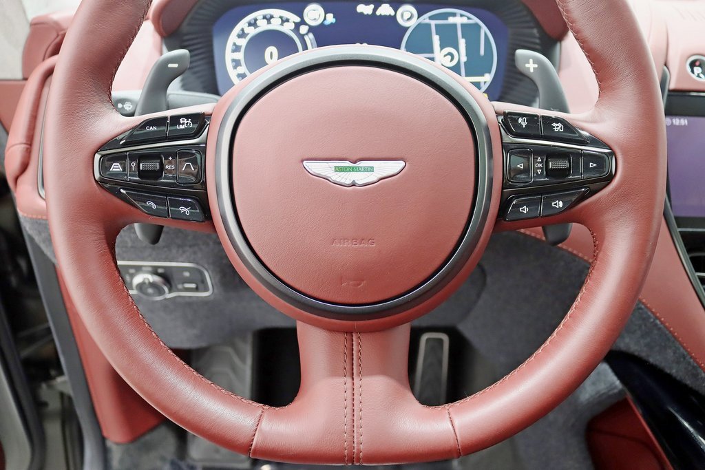 Used 2021 Aston Martin DBX image 15