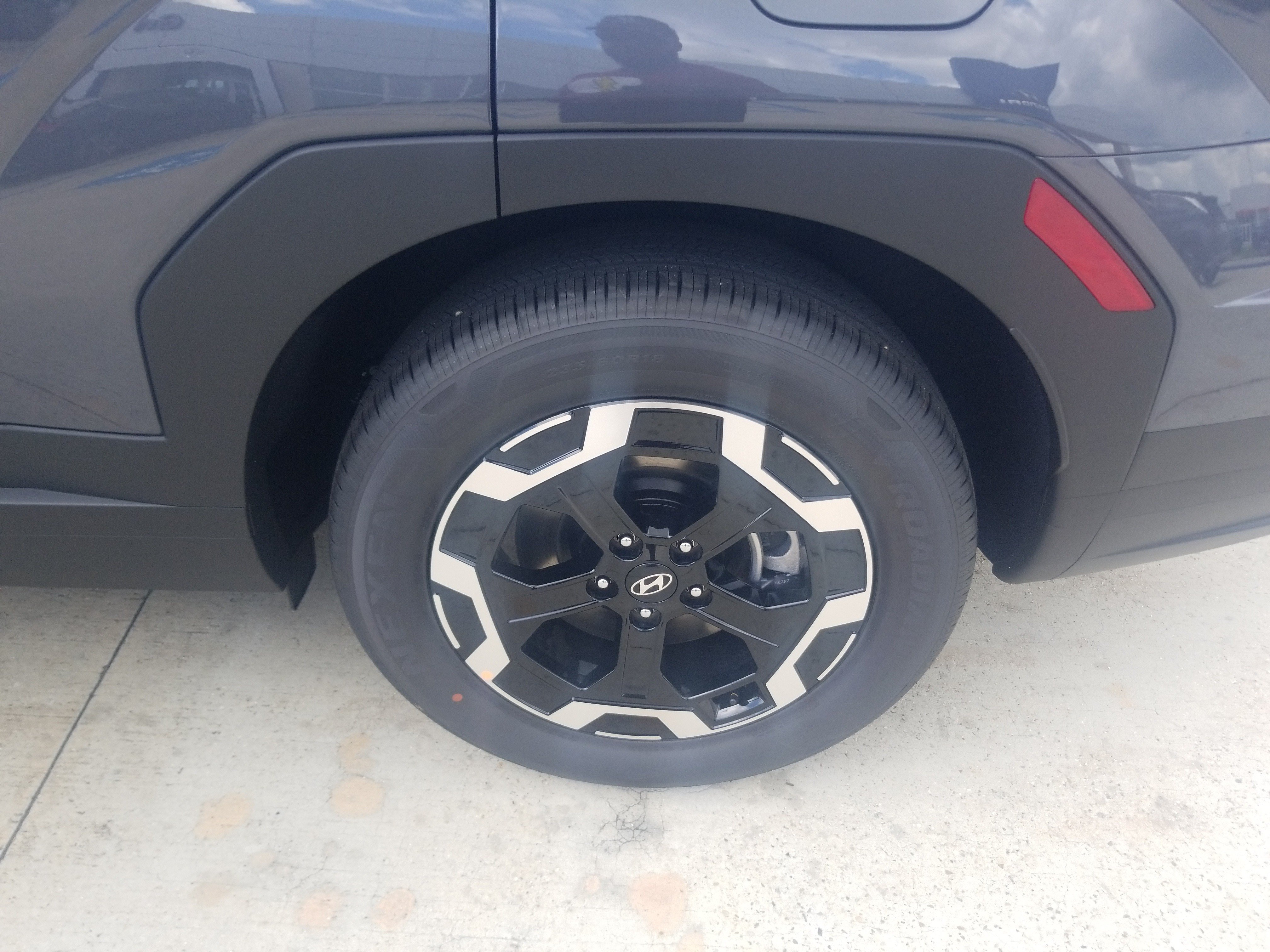 New 2026 Hyundai Santa Fe SEL w/ Tow & Go Package FWD image 24