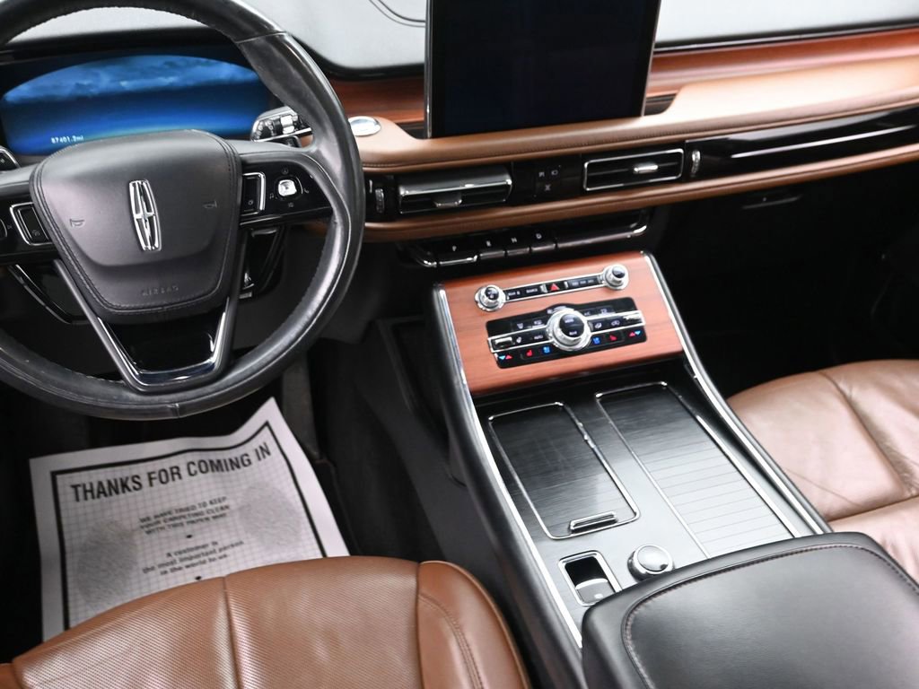Used 2020 Lincoln Aviator Reserve w/ Equipment Group 201A image 13
