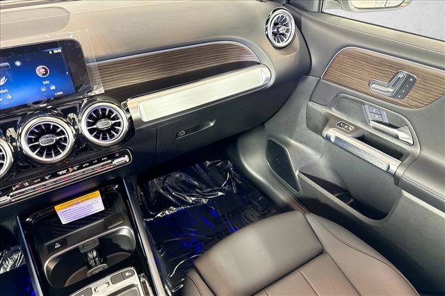 New 2026 Mercedes-Benz GLB 250 image 21