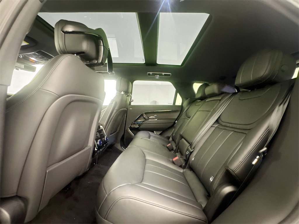 New 2026 Land Rover Range Rover Sport SE image 24