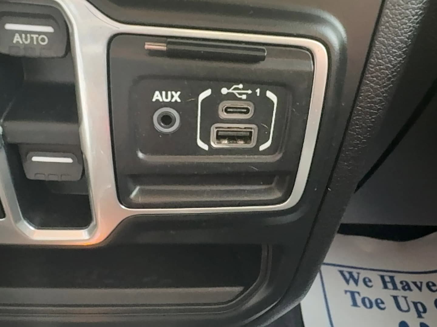 Used 2018 Jeep Wrangler Unlimited Sport S AWD/4WD image 27