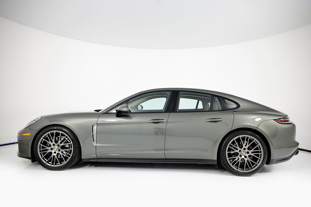Certified 2023 Porsche Panamera image 2