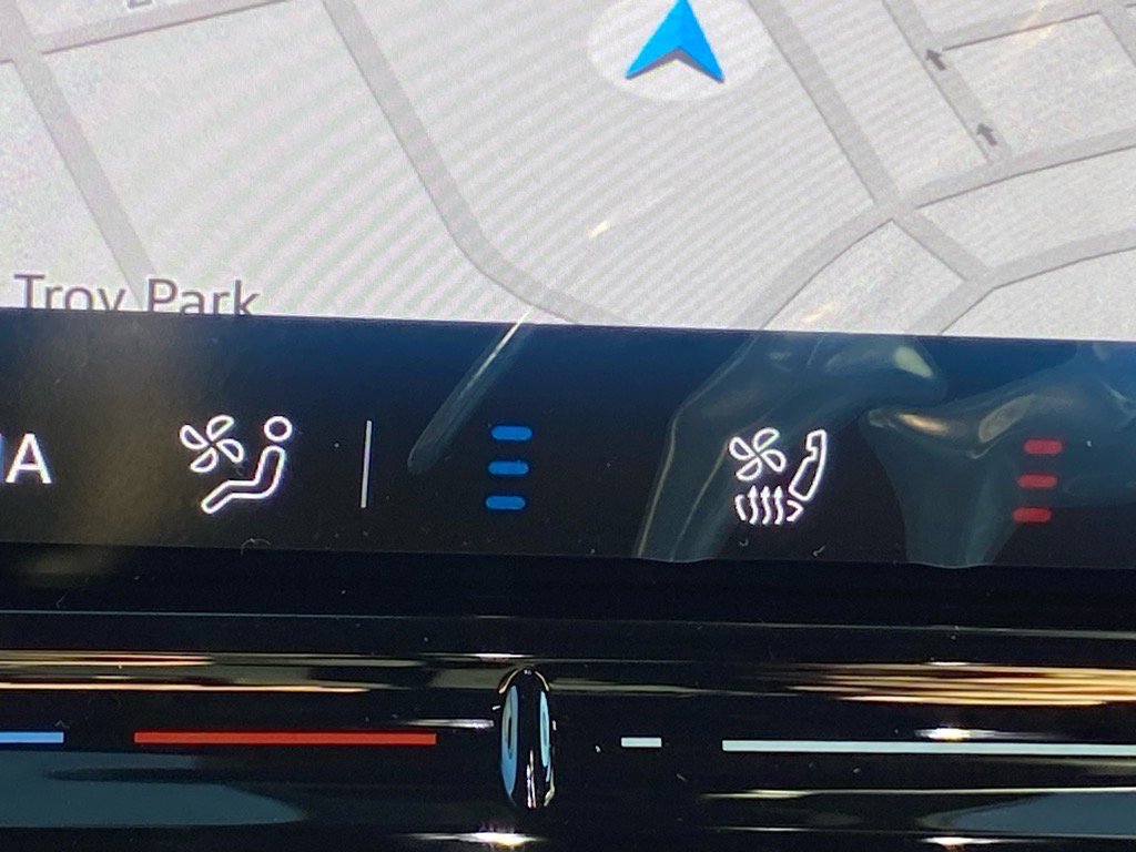 New 2025 Volkswagen ID.4 Pro S image 10