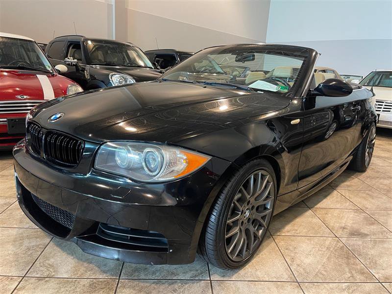 Used 2009 BMW 135i Convertible RWD image 2