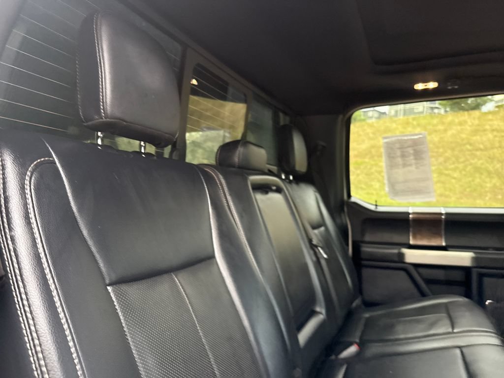 Used 2022 Ford F350 Lariat w/ Black Appearance Package AWD/4WD image 25