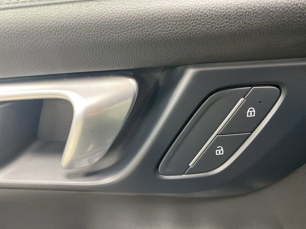 Used 2025 Buick Enclave Preferred image 24