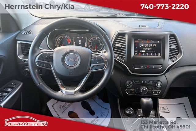 Used 2021 Jeep Cherokee Latitude Lux w/ Mopar Interior Package AWD/4WD image 6