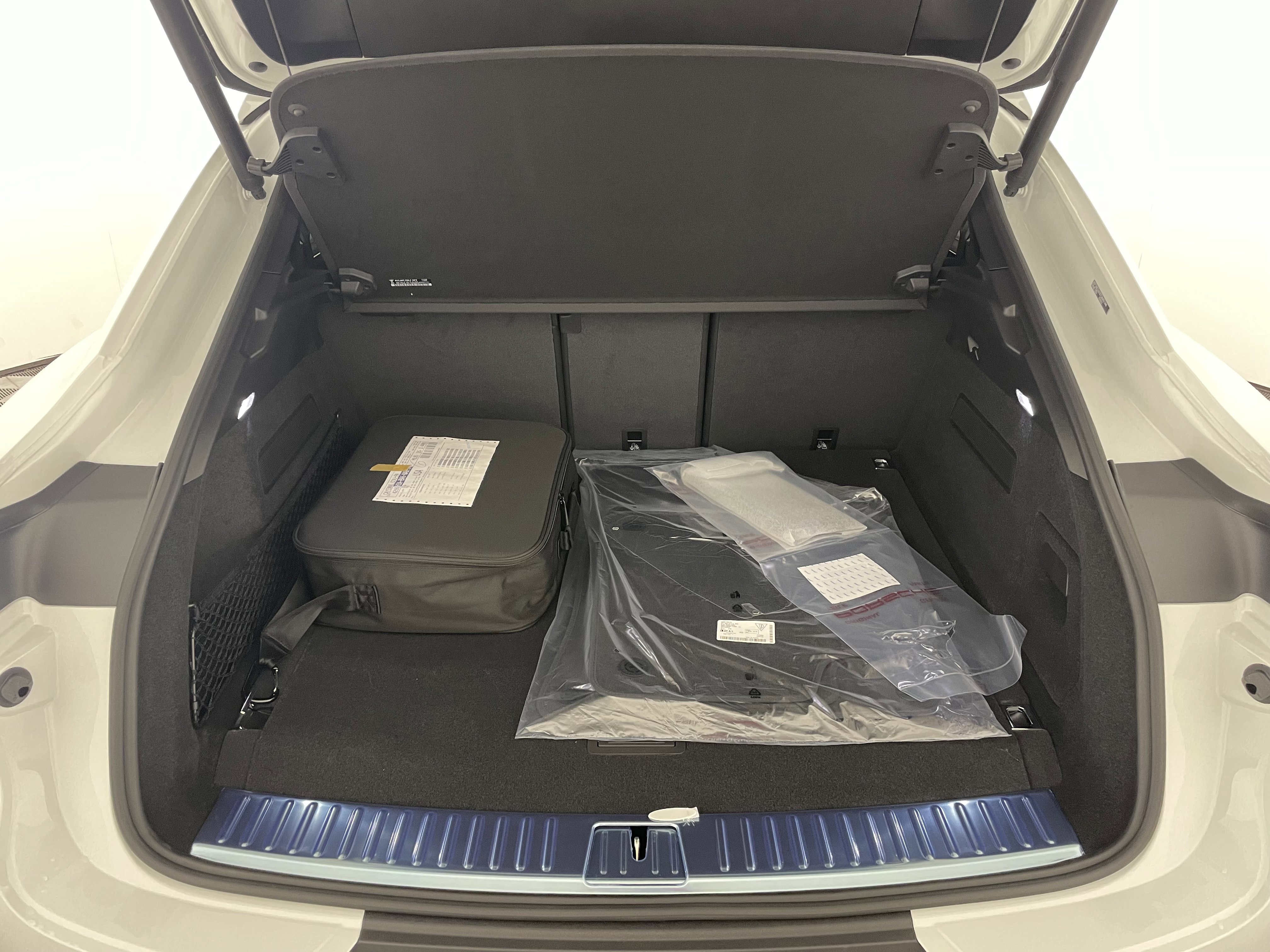 New 2026 Porsche Cayenne E-Hybrid image 21