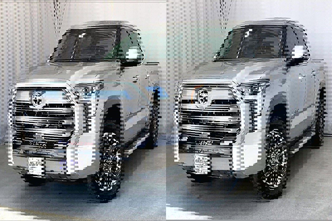 Used 2023 Toyota Tundra Limited image 12