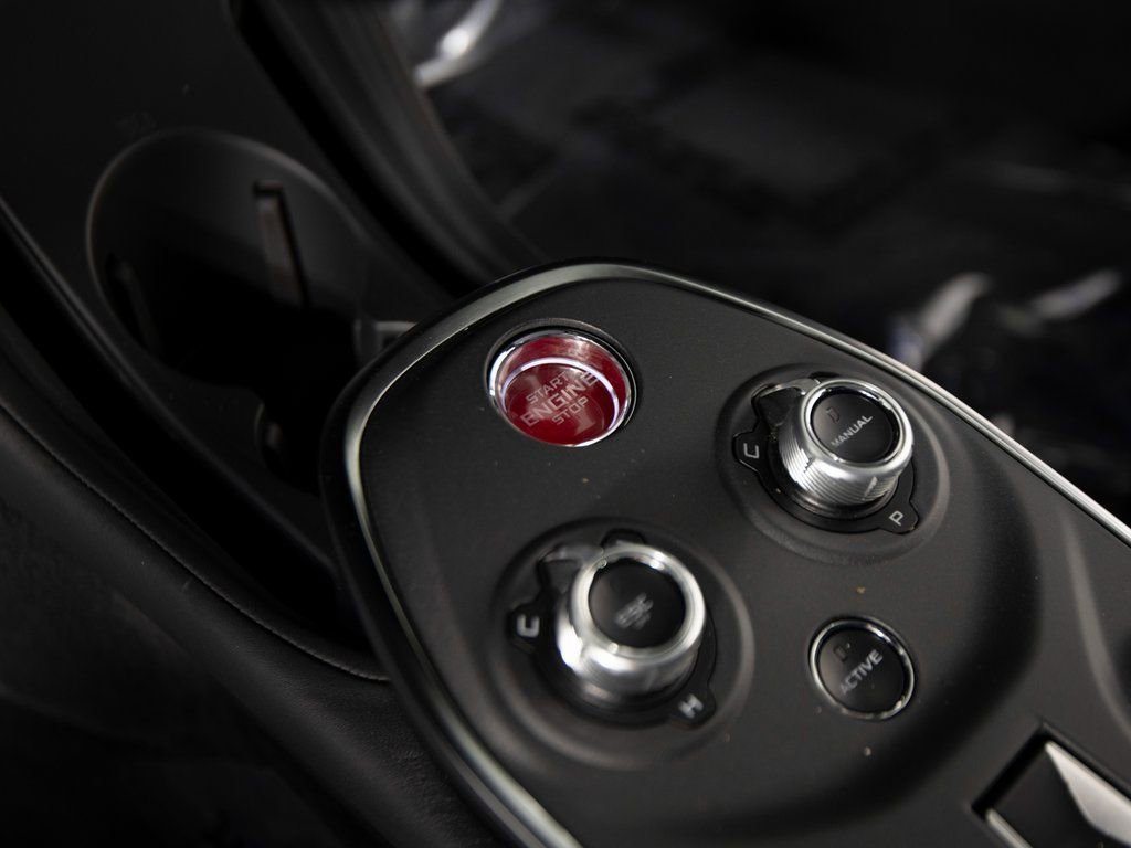 Used 2020 McLaren GT image 18