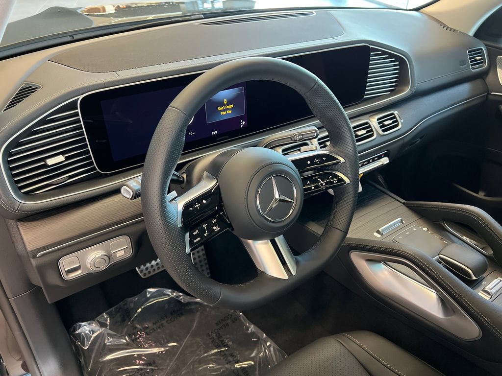 New 2026 Mercedes-Benz GLS 450 4MATIC image 15