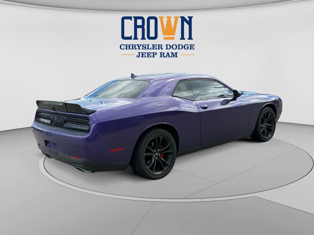 Used 2018 Dodge Challenger R/T Plus RWD image 3