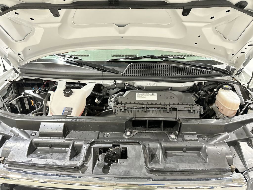 Used 2024 GMC Savana 2500 w/ Driver Convenience Package image 17