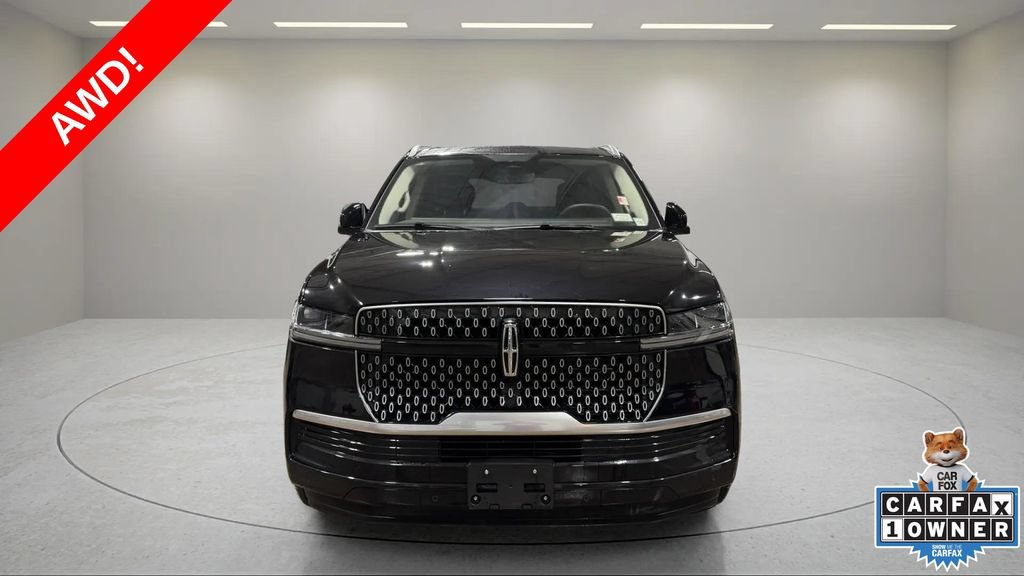 Certified 2025 Lincoln Navigator Reserve AWD/4WD image 18