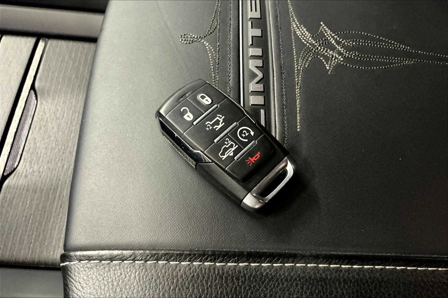 Used 2024 RAM 1500 Limited w/ Trailer Tow Group image 13