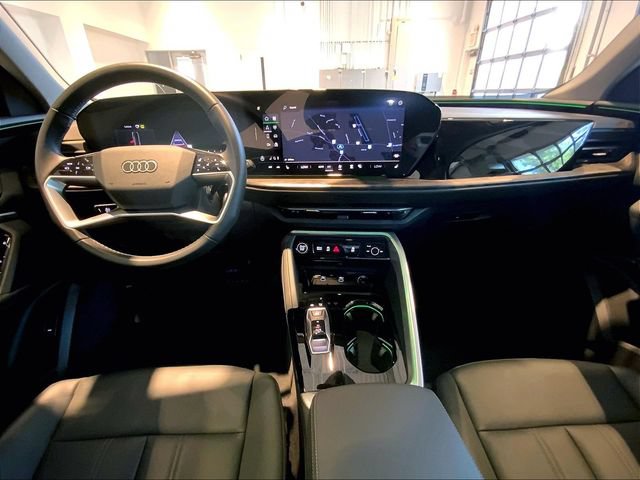 Certified 2025 Audi Q5 Premium w/ Convenience Package AWD/4WD image 12