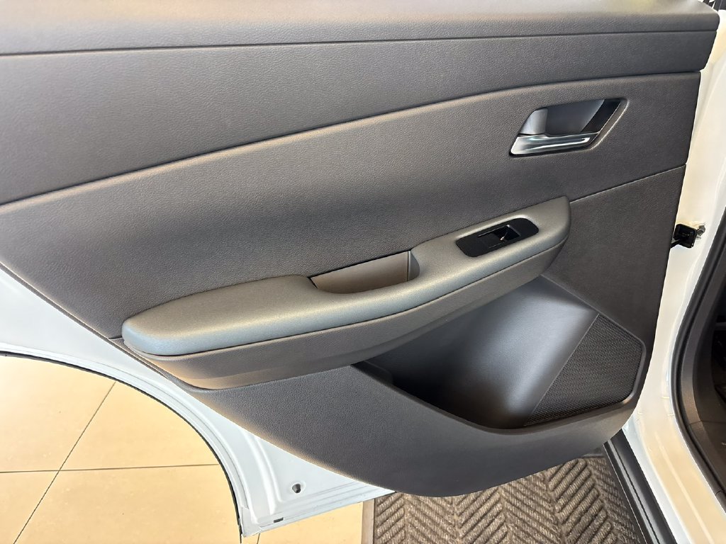 New 2026 Nissan Leaf SV+ w/ Floor Mat Package (SV+) FWD image 22