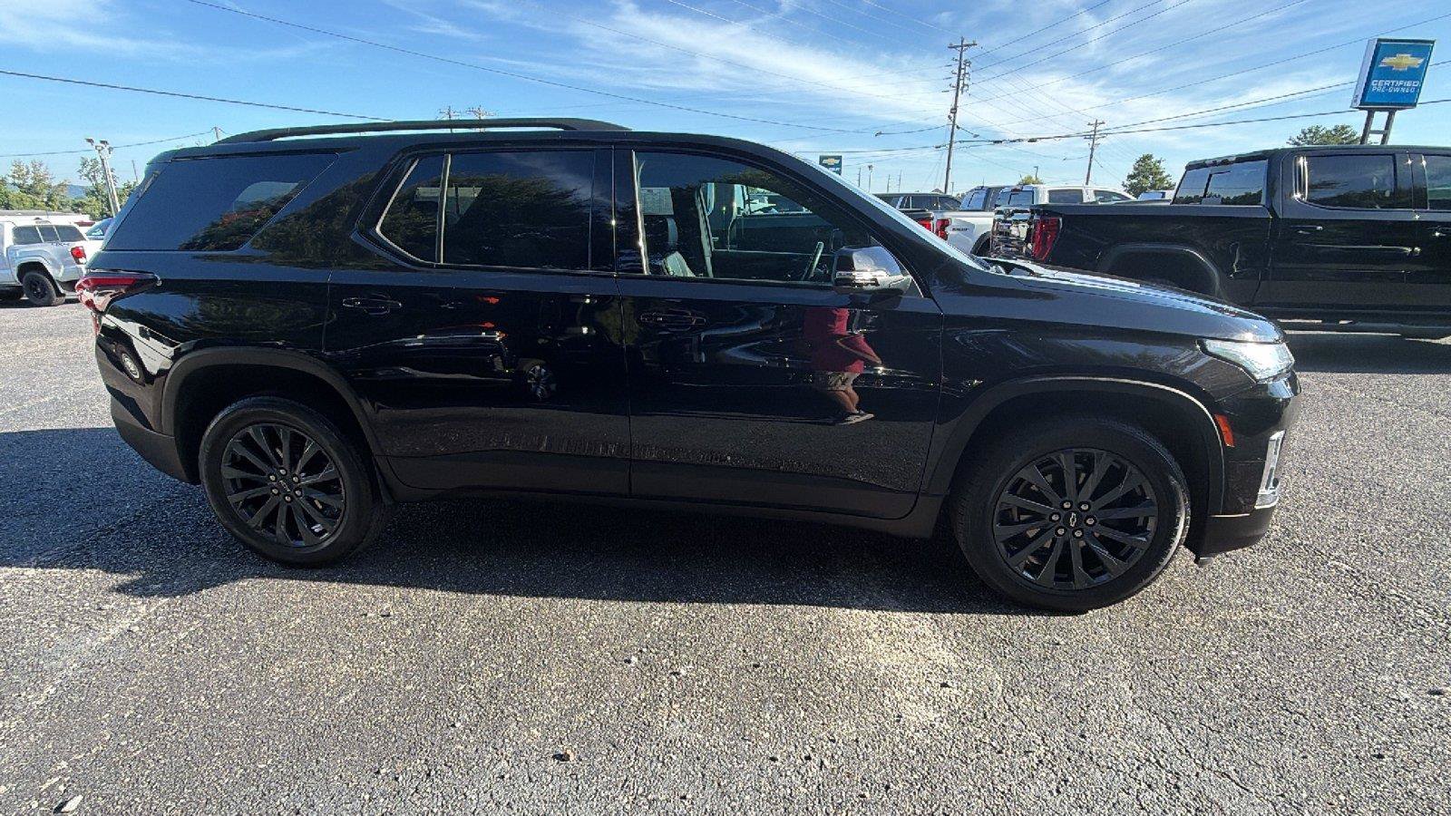 Used 2022 Chevrolet Traverse RS AWD/4WD image 8
