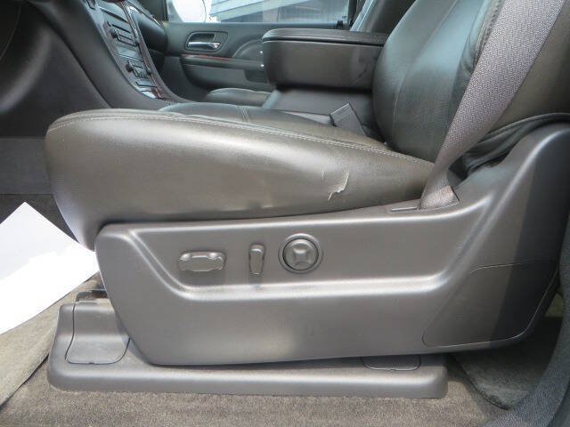 Used 2013 Cadillac Escalade EXT Luxury AWD/4WD image 21