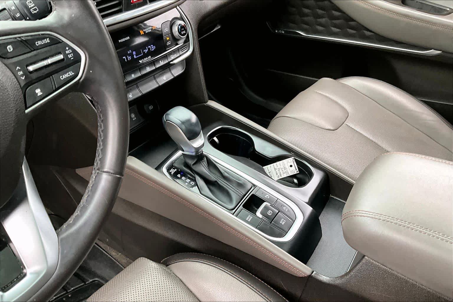 Used 2019 Hyundai Santa Fe Limited FWD image 16