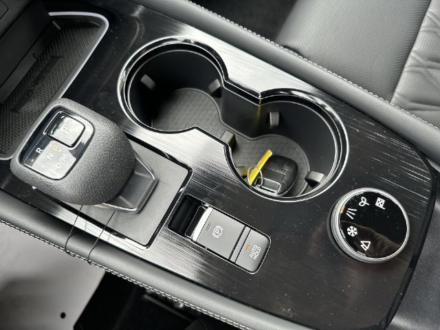 New 2026 Nissan Rogue Platinum AWD/4WD image 31