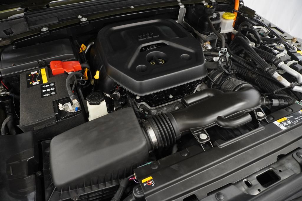 Certified 2023 Jeep Wrangler Unlimited w/ Sun & Screen Package image 52