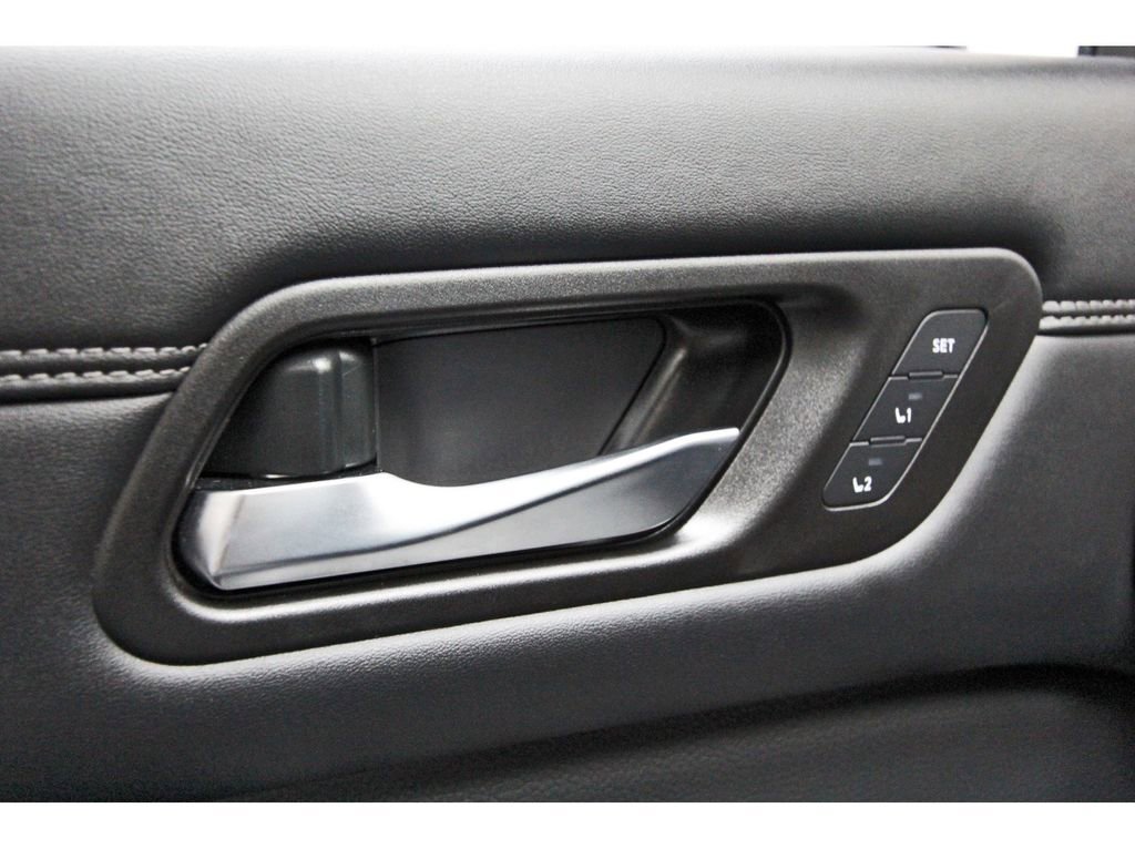 Certified 2024 Nissan Pathfinder Platinum image 18