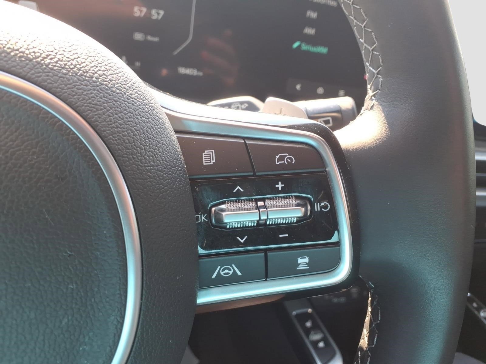 Used 2025 Kia Sorento SX Prestige AWD/4WD image 22