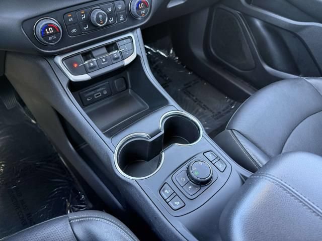 Used 2024 GMC Terrain SLT AWD/4WD image 31