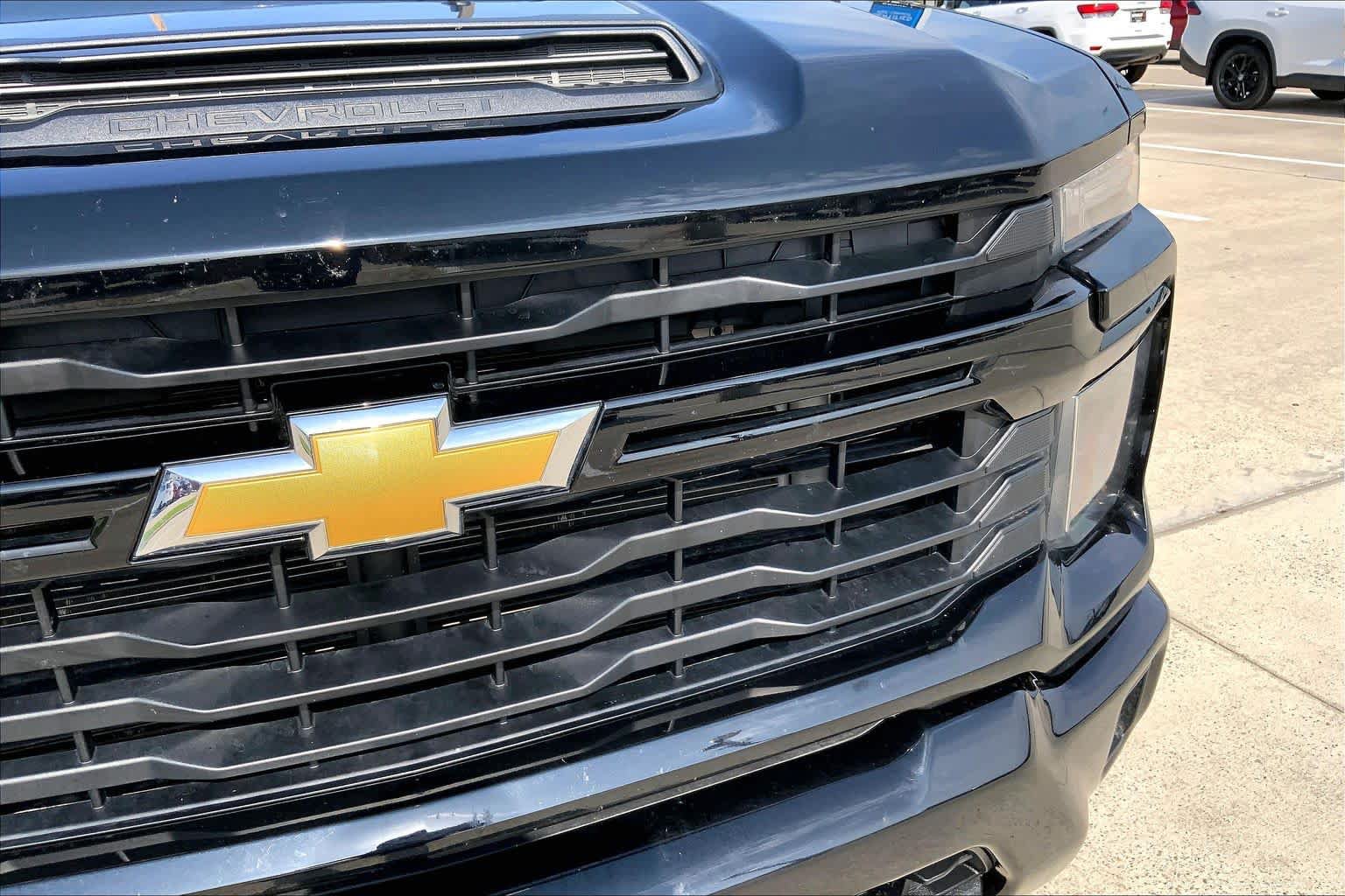 Certified 2024 Chevrolet Silverado 2500 Custom w/ Custom Value Package AWD/4WD image 29