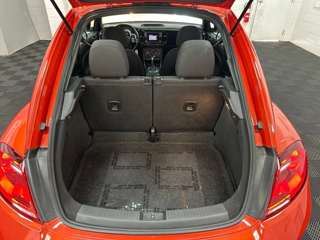 Used 2018 Volkswagen Beetle 2.0T S FWD image 31