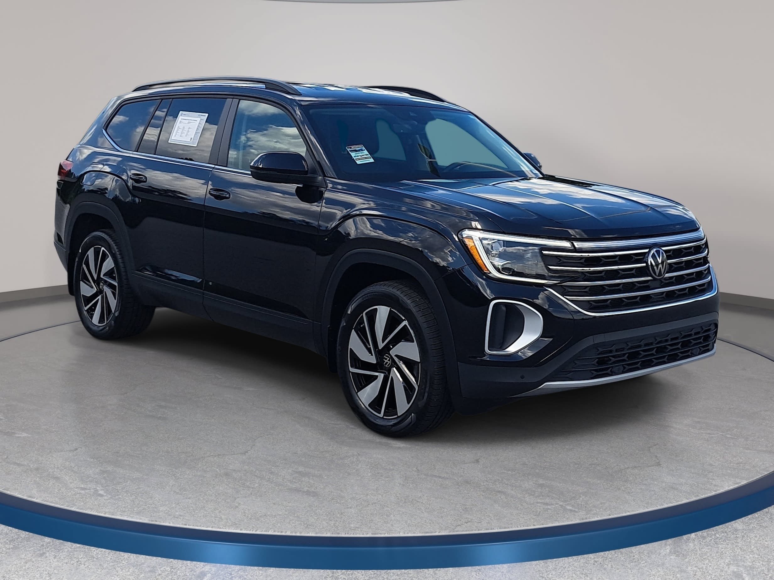 Certified 2024 Volkswagen Atlas SE FWD image 3